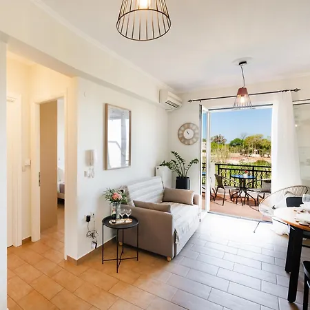 Casa Vardani Modern Apartment